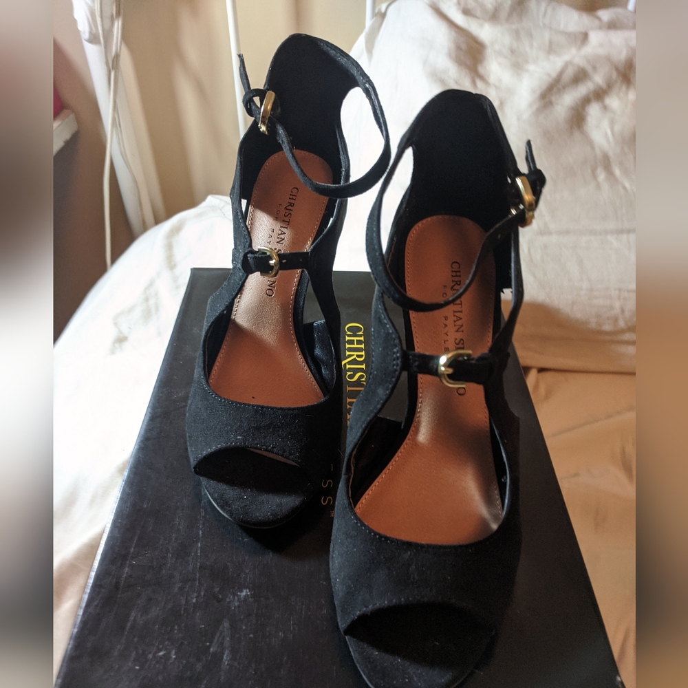 Women's Size 6 - Christian Siriano Heels